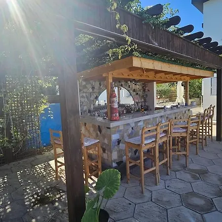 Holiday home Citrus With Outdoor Bar