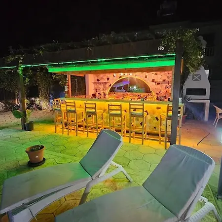 Сasa de vacaciones Citrus With Outdoor Bar Kyrenia (Northern Cyprus)